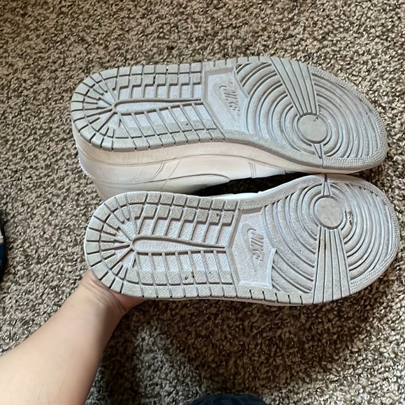 Nike Air Jordan Men’s size 9 - Picture 4 of 5